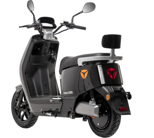 Електроскутер YADEA E8S Black